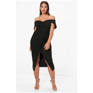 Boohoo Plus Midi Dress